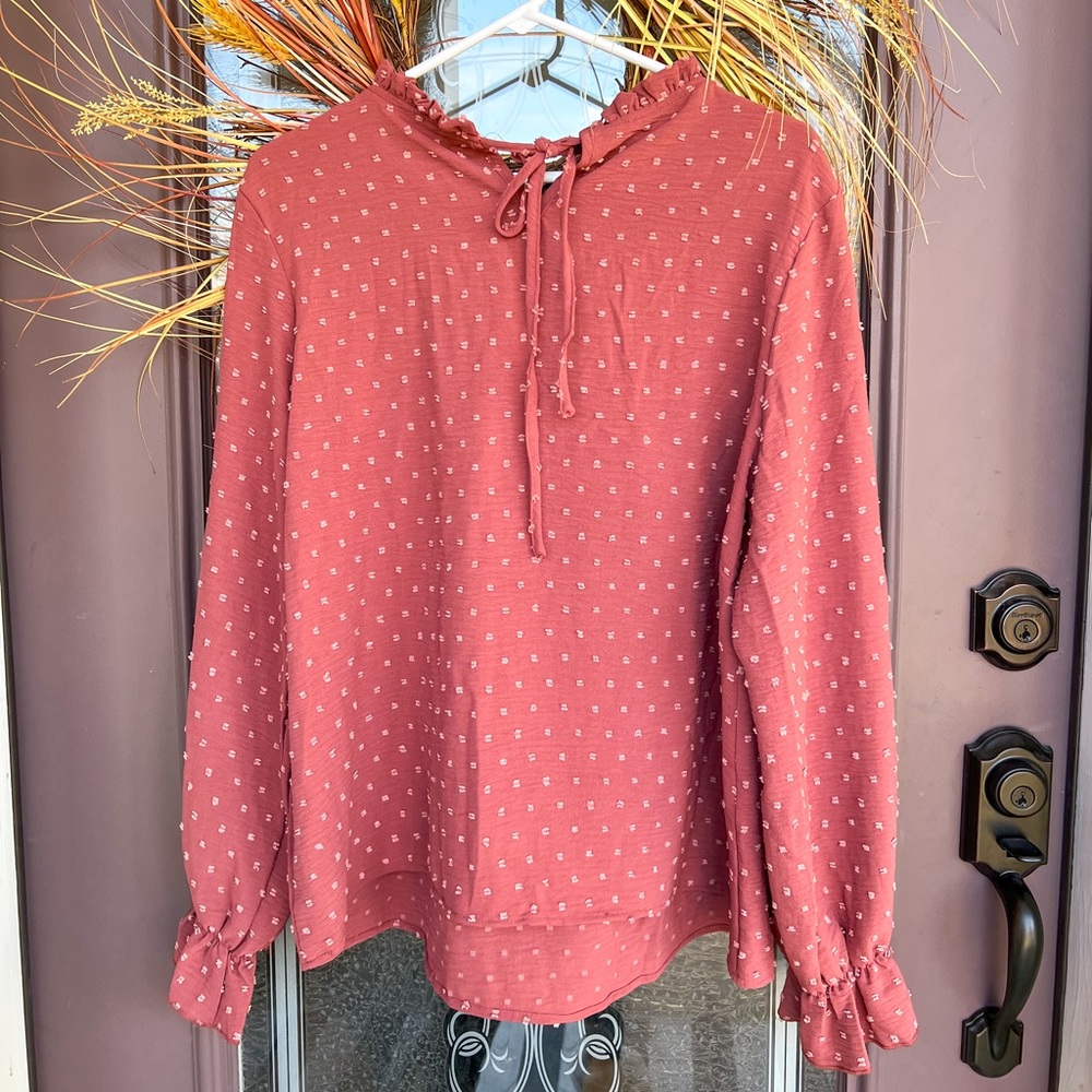 Two Shein Tops - Picture 6 of 7